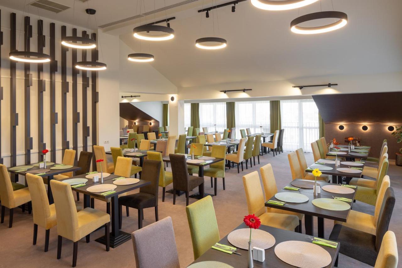 Belfort Hotel Braszów Zewnętrze zdjęcie